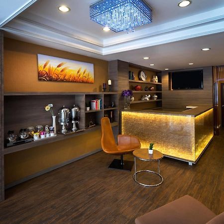 Ton Aor Place Hotel Банкок Екстериор снимка