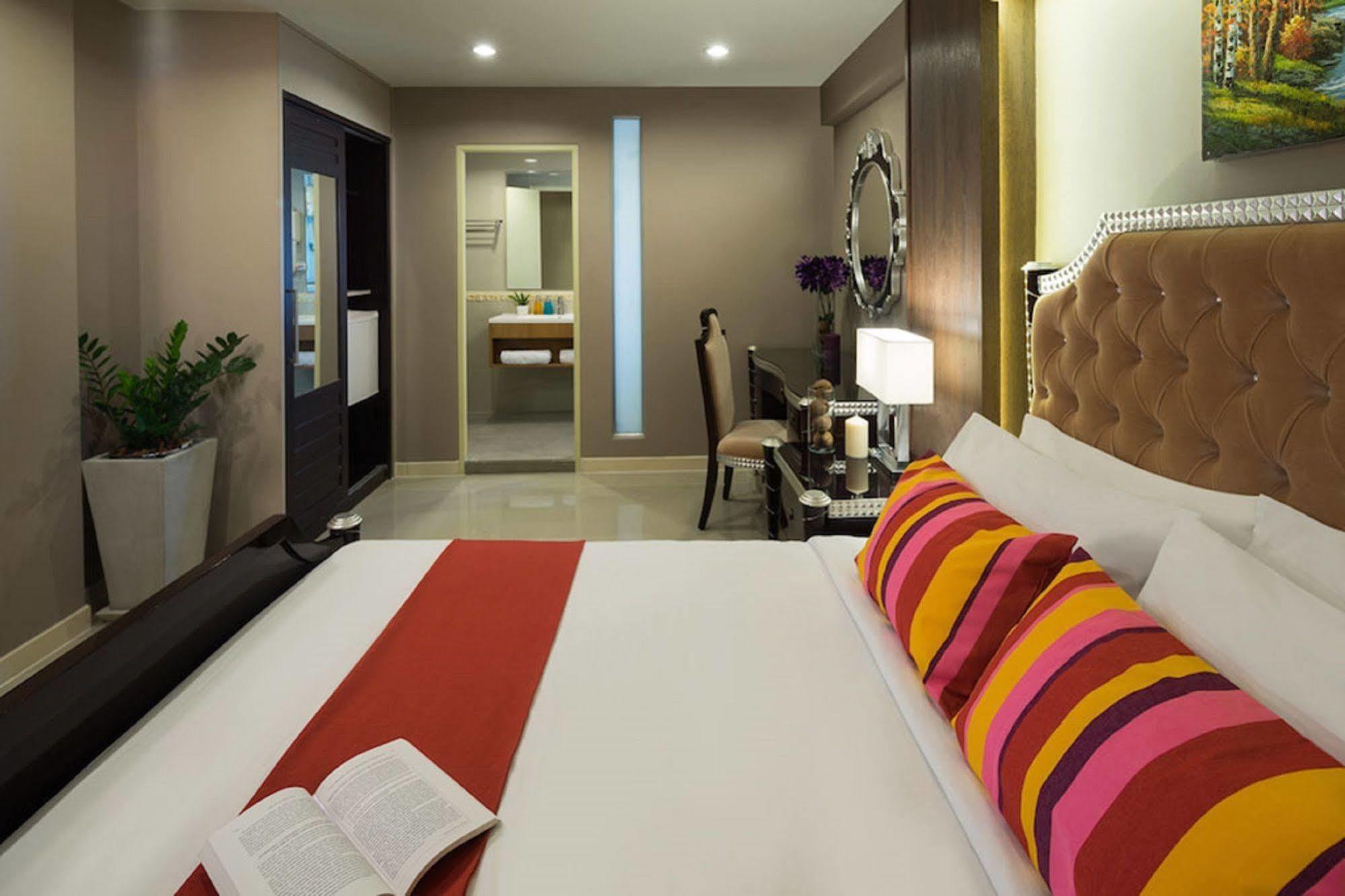 Ton Aor Place Hotel Банкок Екстериор снимка