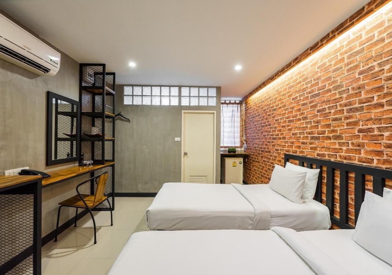 Ton Aor Place Hotel Банкок Екстериор снимка