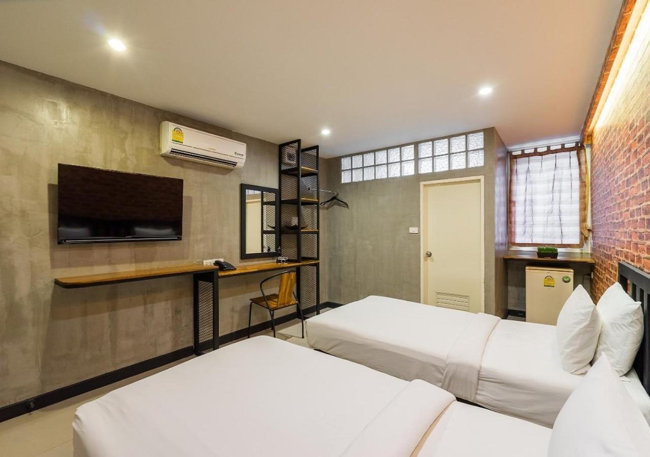 Ton Aor Place Hotel Банкок Екстериор снимка